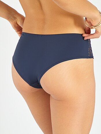 Shorty micro et dentelle