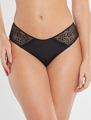 Shorty micro et dentelle