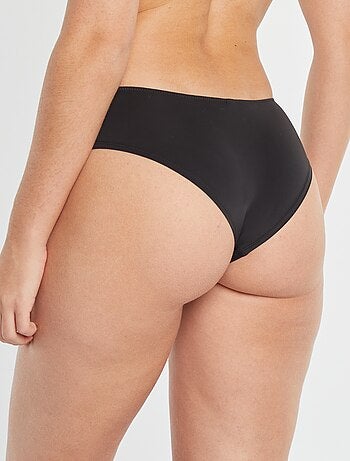 Shorty micro et dentelle
