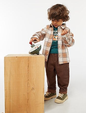 Sous-pull à col montant avec imprimé en relief