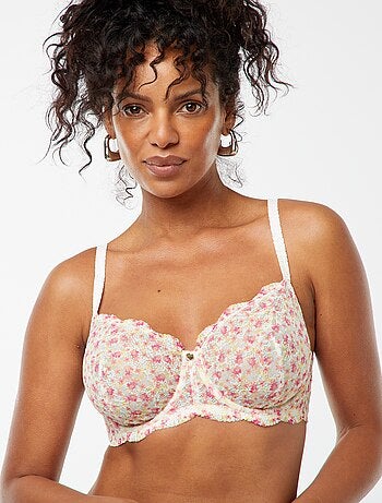 Soutien-gorge bonnet D/E en dentelle fleurie ajourée