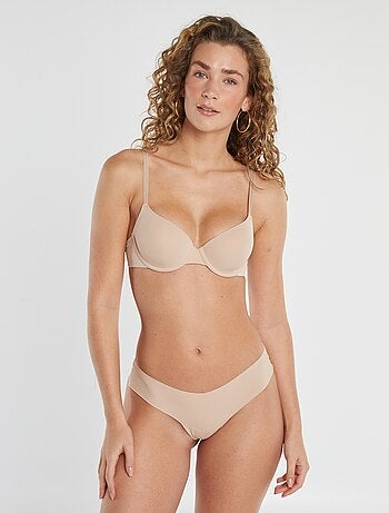 Soutien-gorge corbeille invisible