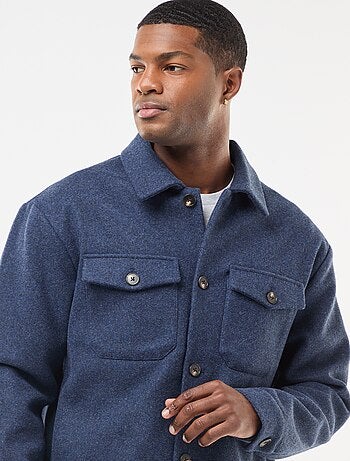 Surchemise avec 2 poches à rabat boutonnées à la poitrine