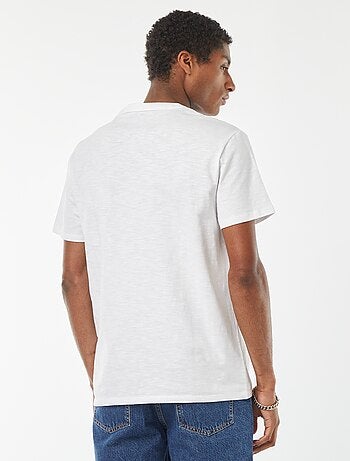 T-shirt à col tunisien manches courtes