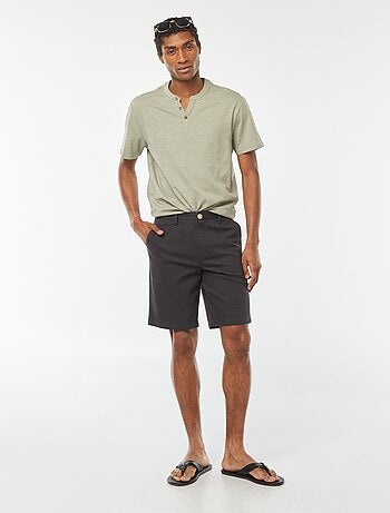 T-shirt à col tunisien manches courtes