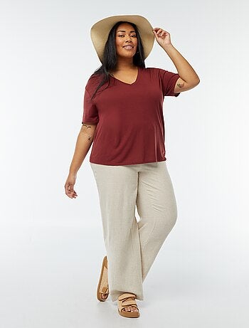 T-shirt basique uni col V