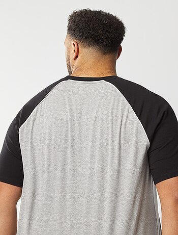 T-shirt bicolore avec manches courtes raglan