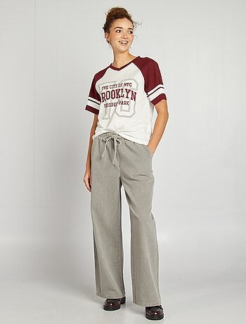 T-shirt campus cop V