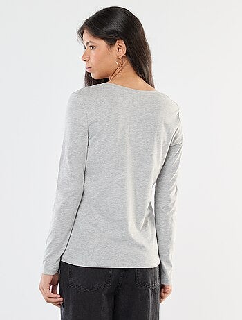 T-shirt col V