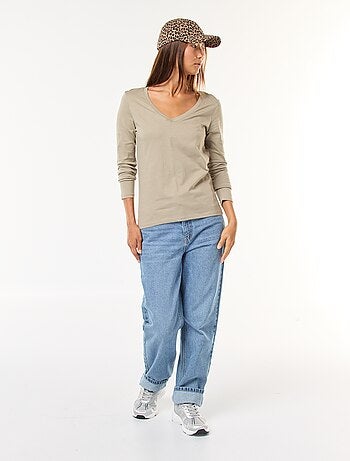 T-shirt col V