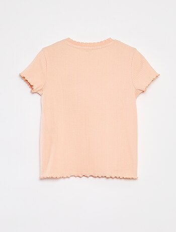 T-shirt côtelé à manches courtes et bords ondulés