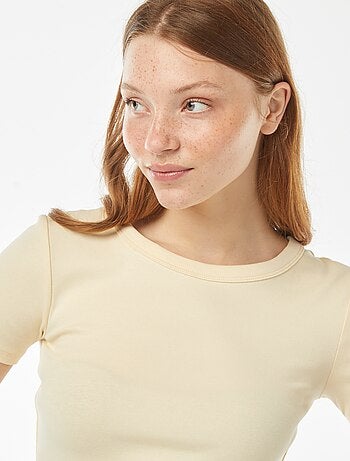 T-shirt cropped manches courtes
