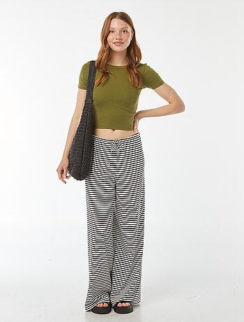 T-shirt cropped manches courtes