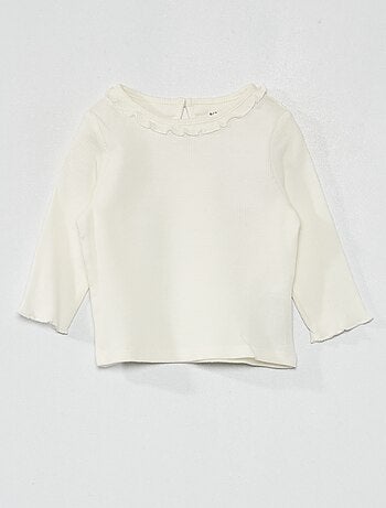 T-shirt en maille côtelée col volanté