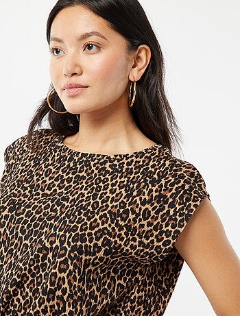 T-shirt en matière fantaisie avec manches chauve-souris