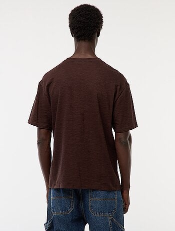 T-shirt uni à manches courtes avec poche poitrine