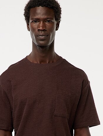 T-shirt uni à manches courtes avec poche poitrine