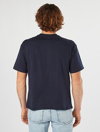 T-shirt uni avec poche poitrine