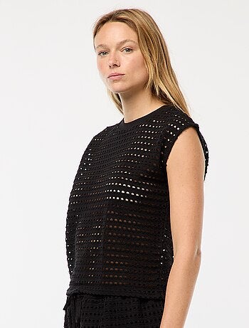 Tee-shirt débardeur en crochet ajouré