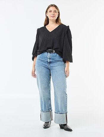 Tee-shirt en maille ajourée avec épaules volantées