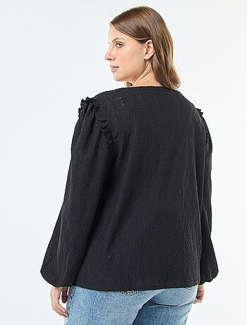 Tee-shirt en maille ajourée avec épaules volantées