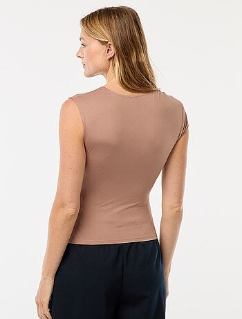 Tee-shirt twisté avec détail bijou