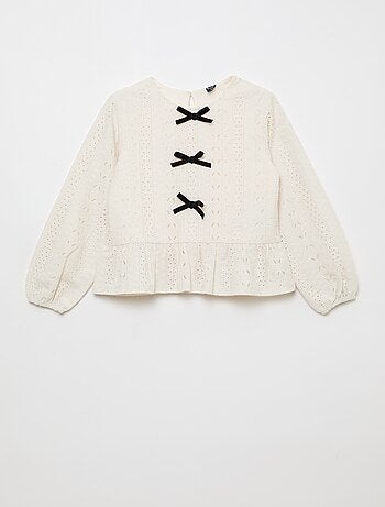 Top ajouré avec noeuds fantaisies