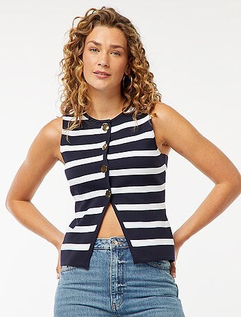 Top sans manches avec boutons dorés