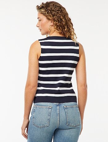 Top sans manches avec boutons dorés