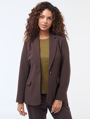 Veste blazer unie à la coupe cintrée