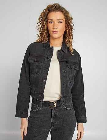 Veste en jean à manches longues avec poches poitrines à rabats