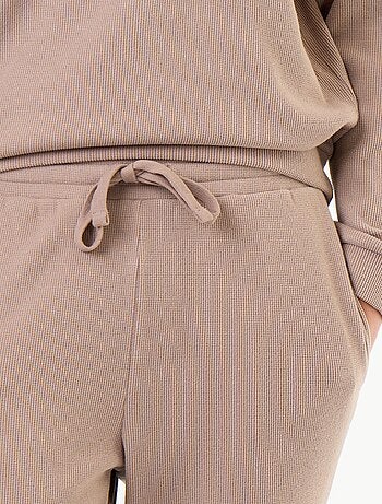 2-delige lange pyjamaset van gewafelde stof: T-shirt en broek