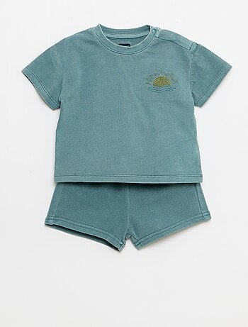 2-delige set met geborduurd T-shirt + short