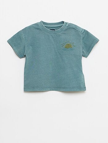 2-delige set met geborduurd T-shirt + short