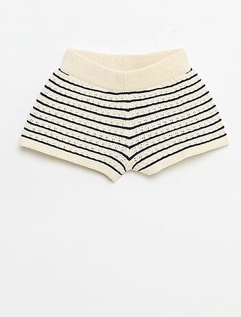 2-delige set met short en T-shirt van haakwerk