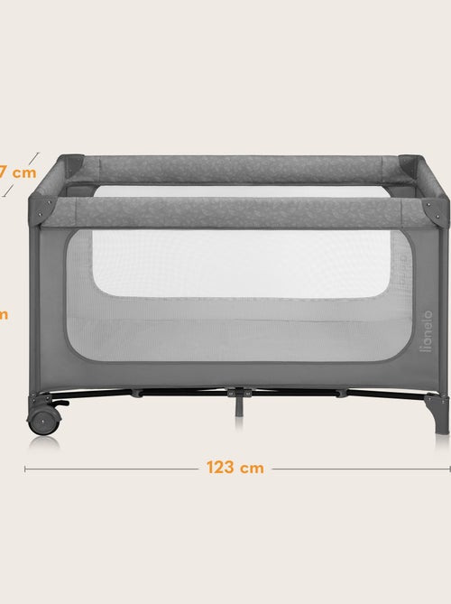 2-in-1 reisbedje LIONELO Jasmin – Babybox – Snel inklapbaar – Wieltjes – 0–36 maanden – Zijvak - Kiabi 2-in-1 reisbedje LIONELO Jasmin – Babybox – Snel inklapbaar – Wieltjes – 0–36 maanden – Zijvak - Kiabi