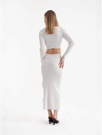 2 stuks: V-hals crop top met lange mouwen en hoge taille maxi-rok met split