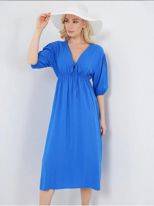A-vormige aansluitende midi-jurk met v-hals en biesdetail bdart - Kiabi A-vormige aansluitende midi-jurk met v-hals en biesdetail bdart - Kiabi