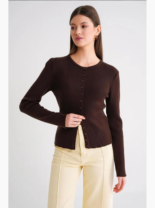 Aansluitend ribgebreid vest met knopen mixray - Kiabi Aansluitend ribgebreid vest met knopen mixray - Kiabi