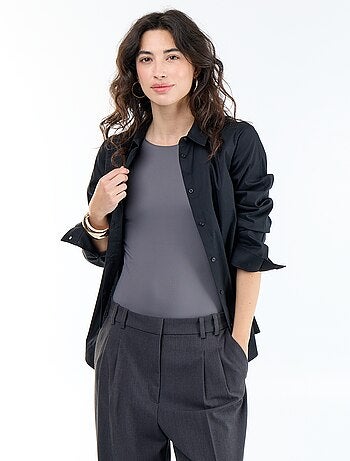 Aansluitende blouse met Italiaanse kraag
