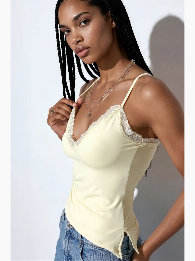 Aansluitende cropped cami-top met borduursel busem Citroengeel - Kiabi
