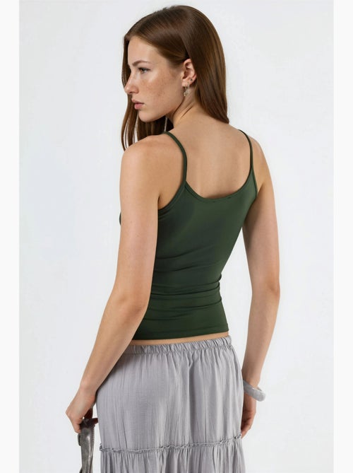 Aansluitende gebreide tanktop met u-hals busem - Kiabi Aansluitende gebreide tanktop met u-hals busem - Kiabi