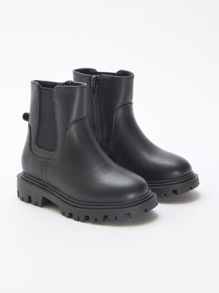 Aansluitende laarzen van imitatieleer