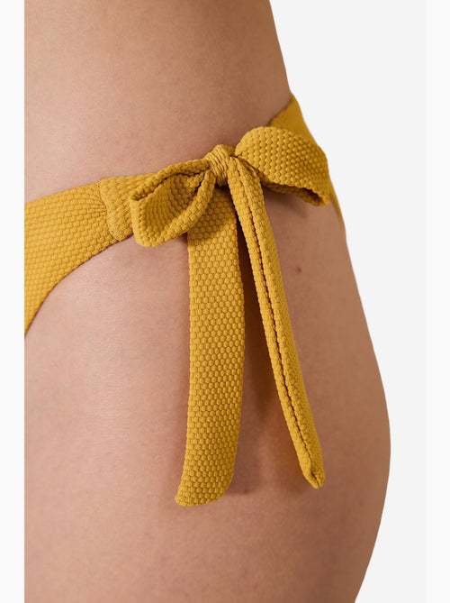 Amar bas de bikini brésilien texturé penti - Kiabi Amar bas de bikini brésilien texturé penti - Kiabi
