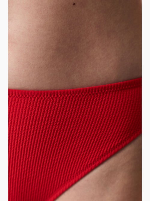 Astrid bikinibroekje met hoge taille en structuur penti - Kiabi Astrid bikinibroekje met hoge taille en structuur penti - Kiabi