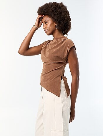 Asymmetrisch mouwloos T-shirt