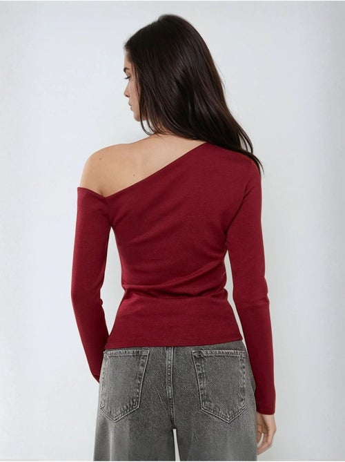 Asymmetrische hals, lange mouwen en slim fit top hiccup - Kiabi Asymmetrische hals, lange mouwen en slim fit top hiccup - Kiabi