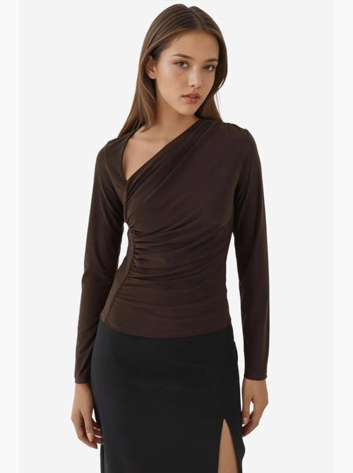 Asymmetrische kraag en gebreide top met lange mouwen hiccup - Kiabi Asymmetrische kraag en gebreide top met lange mouwen hiccup - Kiabi