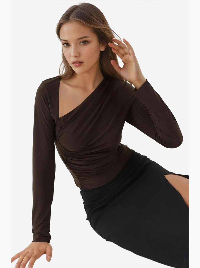 Asymmetrische kraag en gebreide top met lange mouwen hiccup Donkerbruin - Kiabi