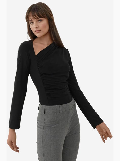 Asymmetrische kraag en gebreide top met lange mouwen hiccup - Kiabi Asymmetrische kraag en gebreide top met lange mouwen hiccup - Kiabi